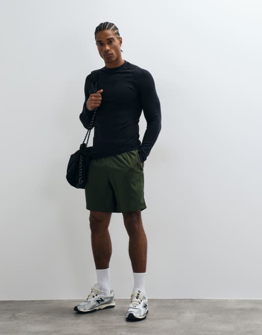 4505 seamless physique defining muscle fit compression base layer long sleeve top in black, 2 of 5