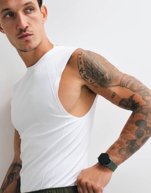 4505 seamless physique defining muscle fit compression base layer singlet in white, 2 of 5