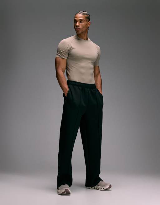 4505 seamless physique defining muscle fit compression base layer t-shirt in greige, 4 of 5