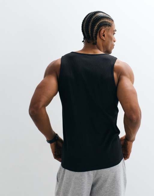 4505 seamless rib active singlet in black, 5 of 5