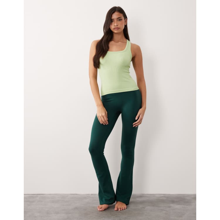 4505 seamless rib knit scoop neck tank top with racer back in