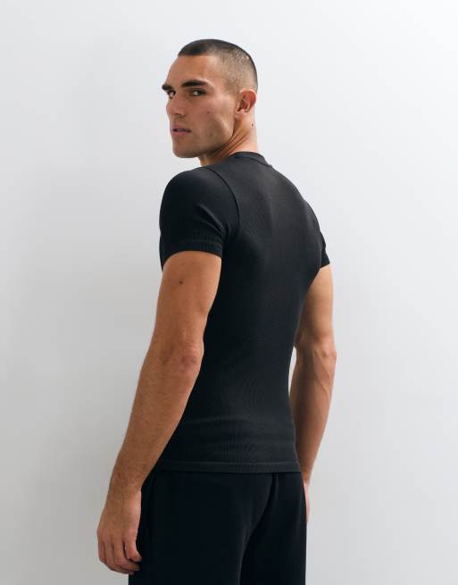 4505 seamless rib muscle fit training t-shirt in black, 5 of 5
