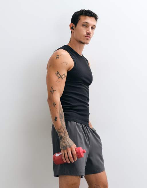4505 seamless rib muscle fit training tank in black, 5 of 5