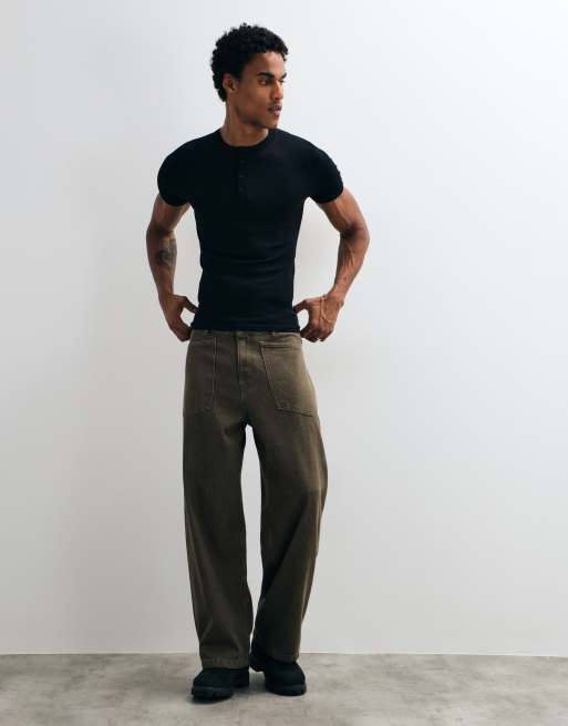 4505 seamless rib muscle fit träningshenley t-shirt i svart, 2 av 5
