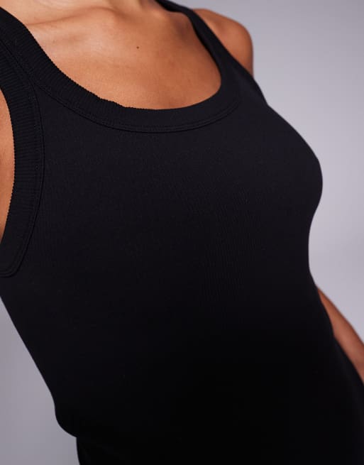 4505 seamless rib scoop neck active vest in black, 3 of 4