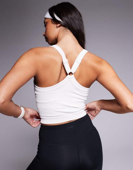 4505 seamless sculpting singlet with inner bra in parchment, 2 of 4