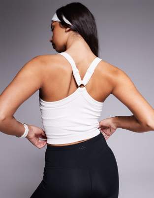 4505 Seamless Sculpting Tank Top With Shelf Bra In White