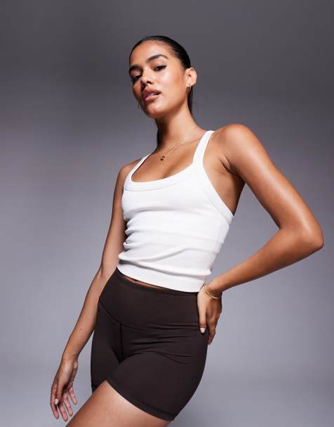 4505 seamless sculpting vest with inner bra in parchment  - view 1