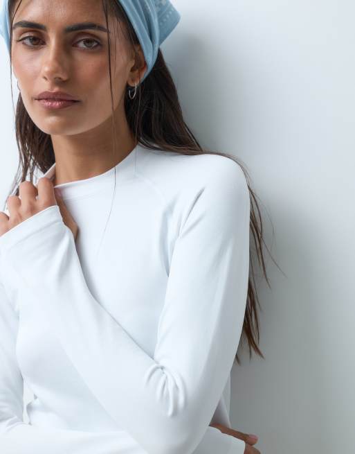 4505 seamless slim fit long sleeve training top with raglan sleeves in white, 3 of 5