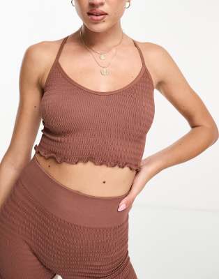 4505 Seamless Yoga Cami With Lettuce Edge In Brown