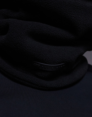 Asos 4505 Ski & Snow 4505 Ski Fleece Thermal Snood In Black