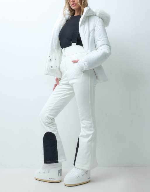 4505 Ski Icon soft shell water repellent kick flare ski trousers in white, 2 of 5