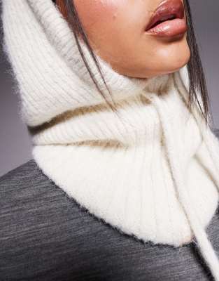 Asos 4505 Ski & Snow 4505 Ski Knit Hood In White