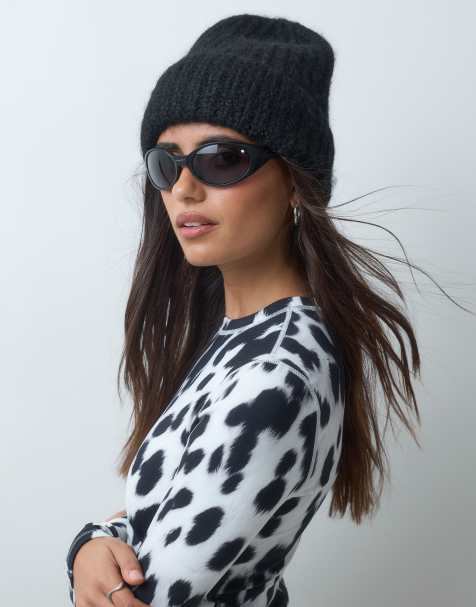 4505 Ski knitted beanie in black - view 1