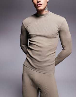 ASOS 4505 Ski & Snow 4505 Ski seamless thermal mock neck base layer top in clay-Grey