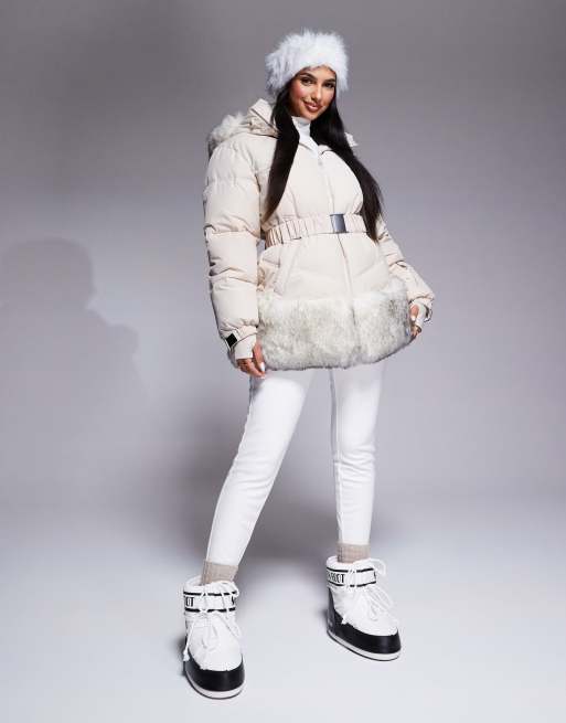 4505 – Ski – Ski-Pufferjacke in Creme mit Gürtel und Kunstpelzbesatz , 3 von 5