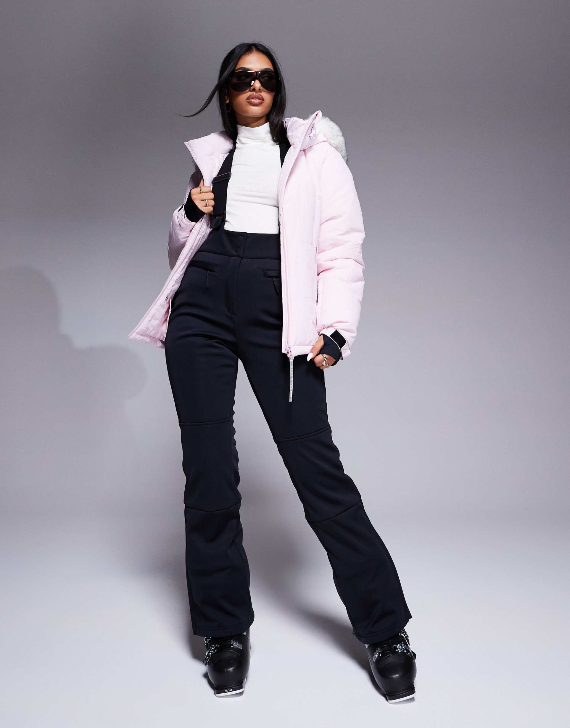 4505 ski soft shell water repellent kick flare ski pants in black