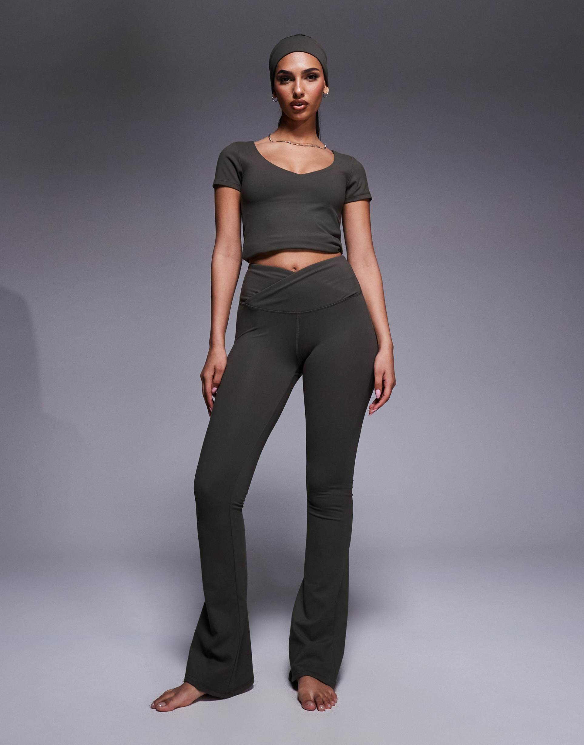 4505 slim kick leggings with wrap waist in soft touch fabric in dark olive