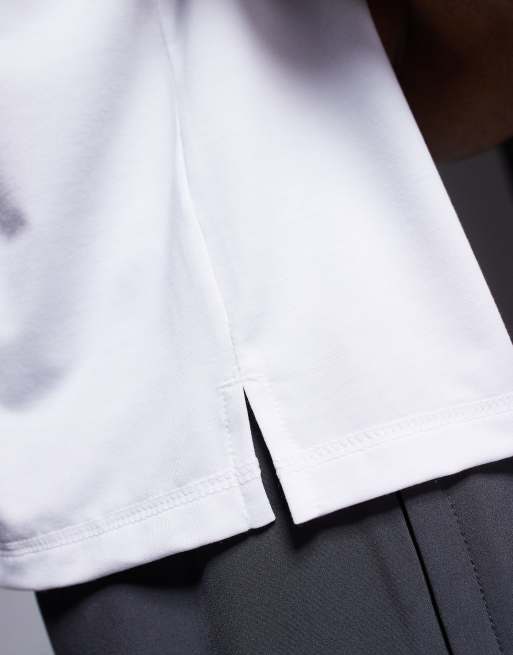 4505 - Sneldrogende performance cropped trainingstanktop in wit, 3 van 4
