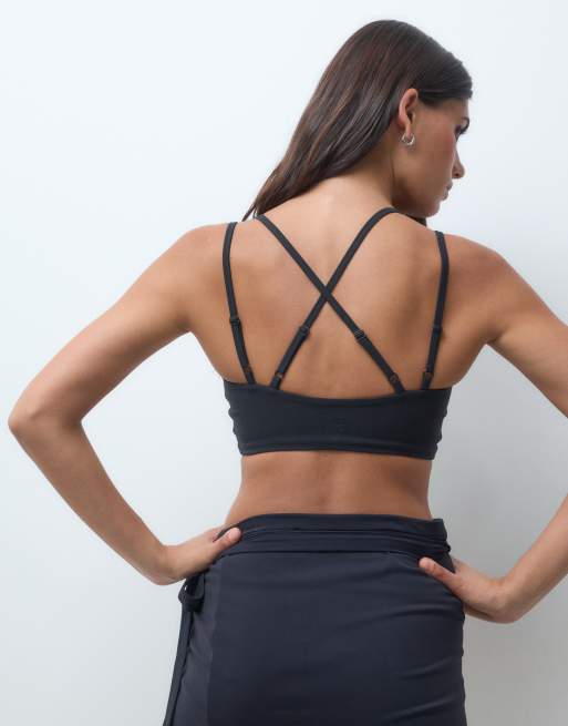 4505 soft touch light support sports bra with sweetheart neckline and removable padding in black, 4 of 5