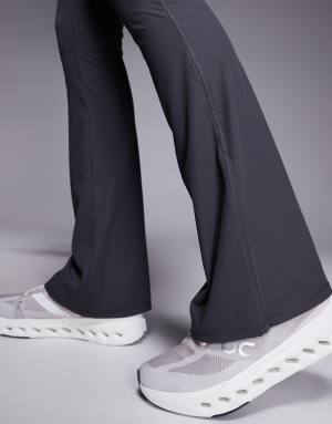 4505 soft touch rib slim kick yoga legging in dark grey