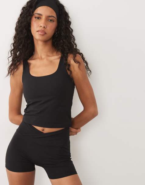 4505 soft touch scoop neck singlet with inner bra and removable padding in black - view 1