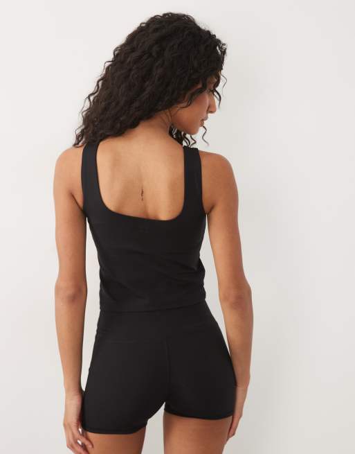 4505 soft touch scoop neck singlet with inner bra and removable padding in black, 4 of 4
