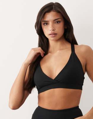 4505 Soft Touch V-neck Medium Support Sports Bra With Adjustable Straps In Black