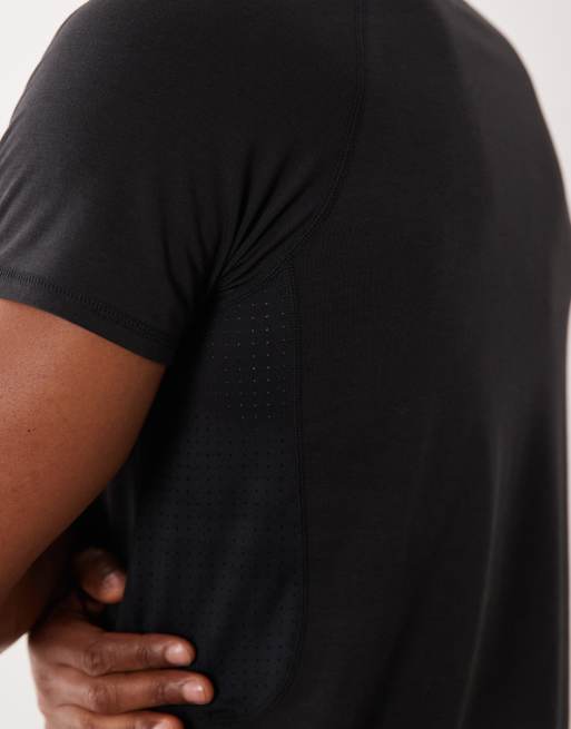 4505 - Sort løbe-T-shirt i let performance-jersey med åndbart mesh-panel, 5 af 5