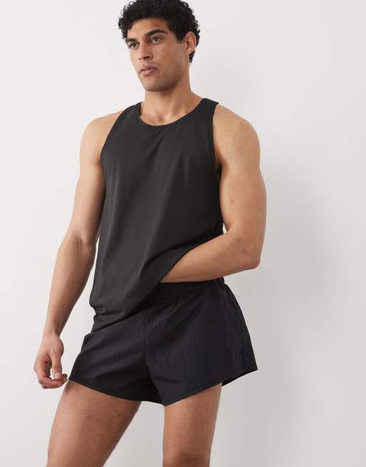 4505 - Sorte 8 cm-træningsshorts i nylon-tech med lynlåslommer, 2 af 5