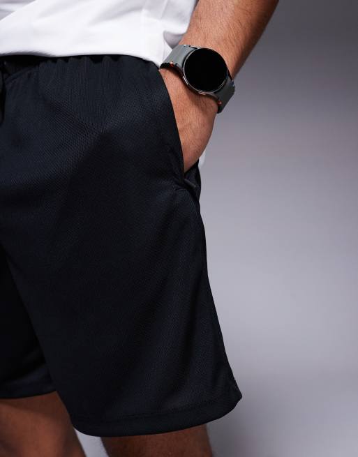 4505 – Sport-Shorts in Schwarz aus Netzstoff, 5 von 5