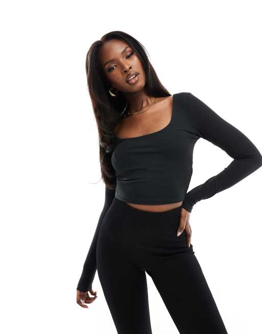 4505 square neck long sleeve top with shelf bra in soft touch fabric 