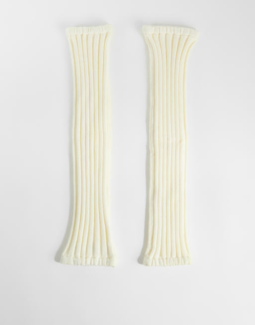 4505 studio knitted leg warmers in buttermilk, 3 of 3