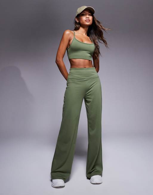 4505 Studio soft touch medium support sports bra in khaki , 3 of 4