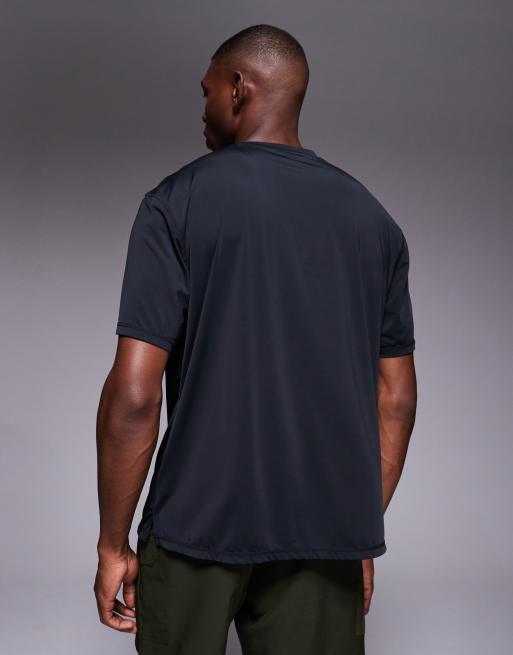 4505 – Svart, snabbtorkande, oversize t-shirt för löpning i nylon och mesh, 3 av 5