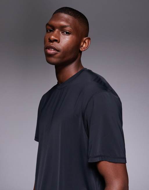 4505 – Svart, snabbtorkande, oversize t-shirt för löpning i nylon och mesh, 4 av 5