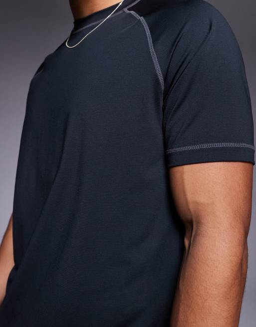 4505 – Svart tränings-t-shirt av mesh med kontrastsöm, 3 av 4