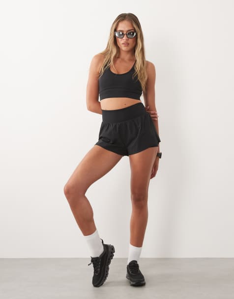 4505 – Svarta, lätta löparshorts med 2-i-1-design av snabbtorkande material med fickor med dragkedja - view 1