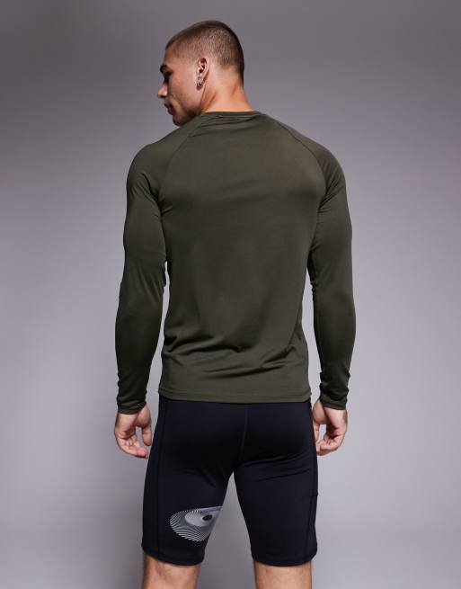 4505 – Svarta, ribbade underställsshorts för löpning med mobilficka och tryck, 3 av 5