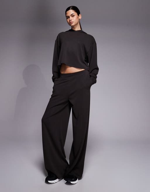 4505 - Sweat à capuche court coupe carrée ultra-doux en modal mélangé - Moka, 4 de 4