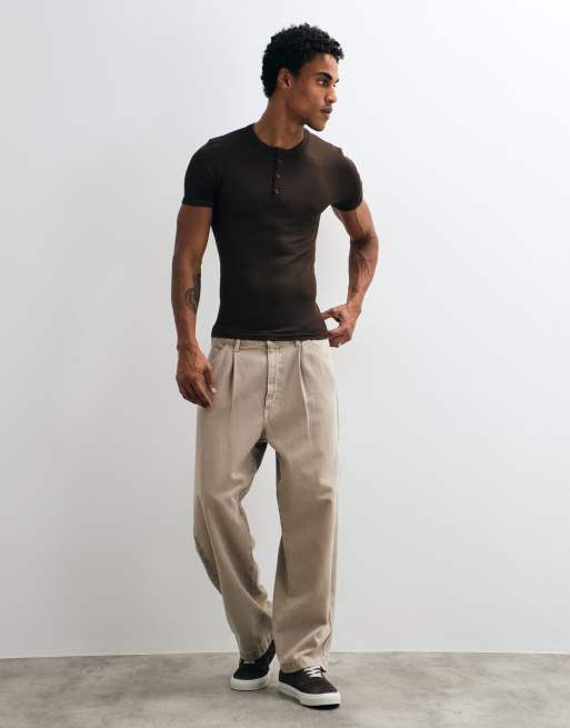 4505 T-shirt henley d’entraînement sans coutures à côtes, coupe moulante, marron, 2 de 5