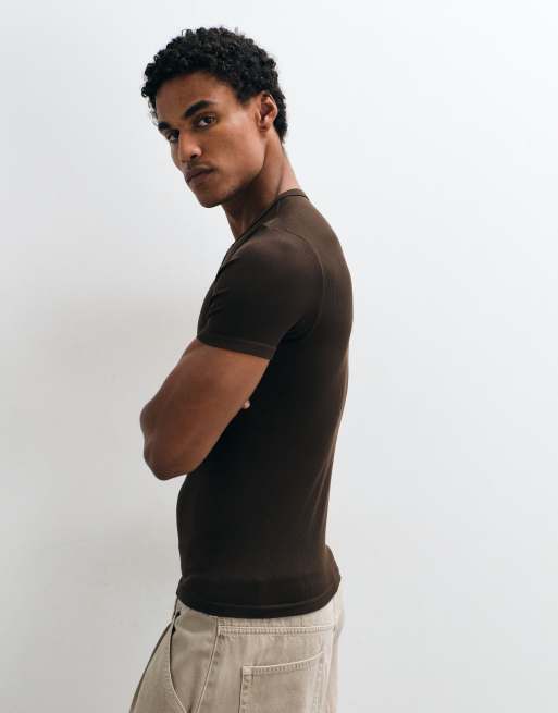 4505 T-shirt henley d’entraînement sans coutures à côtes, coupe moulante, marron, 3 de 5
