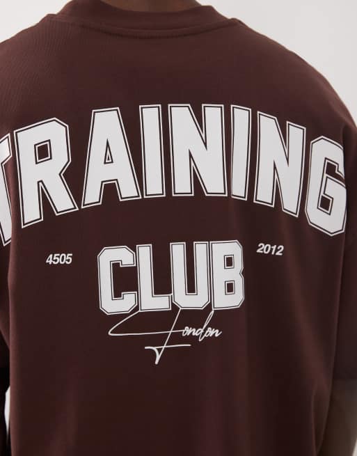 4505 - T-shirt oversize in cotone pesante marrone con grafica Training Club, 5 di 5