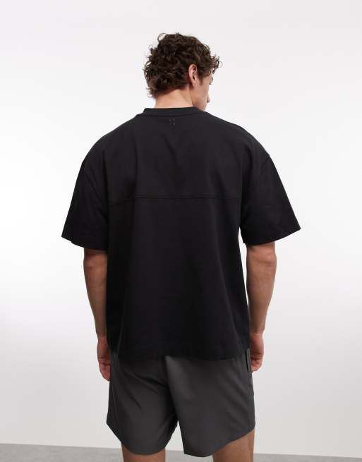 4505 - T-shirt squadrata oversize in cotone pesante quick dry nera con spalle scivolate e scollo a V, 5 di 5
