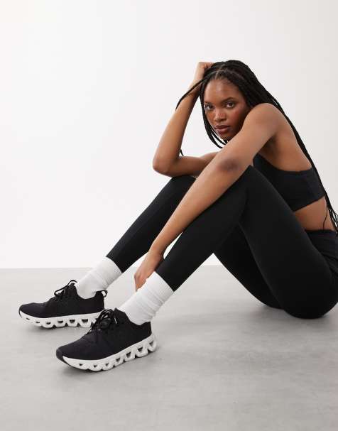 4505 - Tall - Icon - Active - Fitnesslegging met vormende naden achter, hoge taille en binnenzak in zwart - view 1