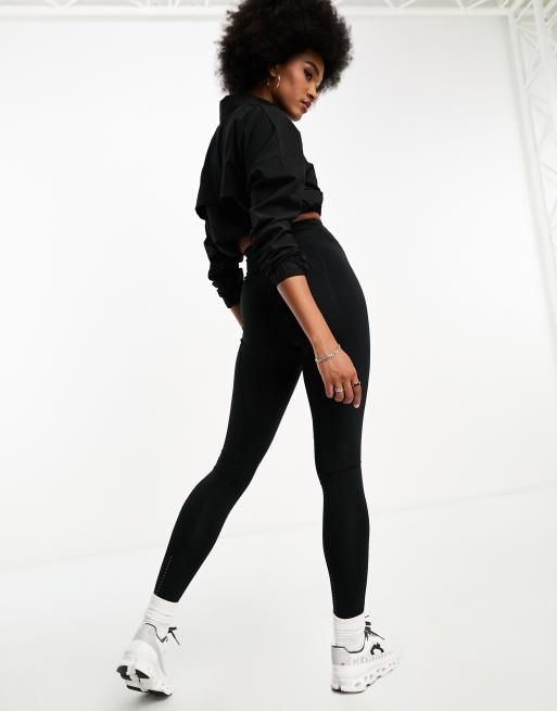 4505 Tall – Icon – Lauf-Leggings in Schwarz mit Handytasche und Taillenschnürung, 2 von 4