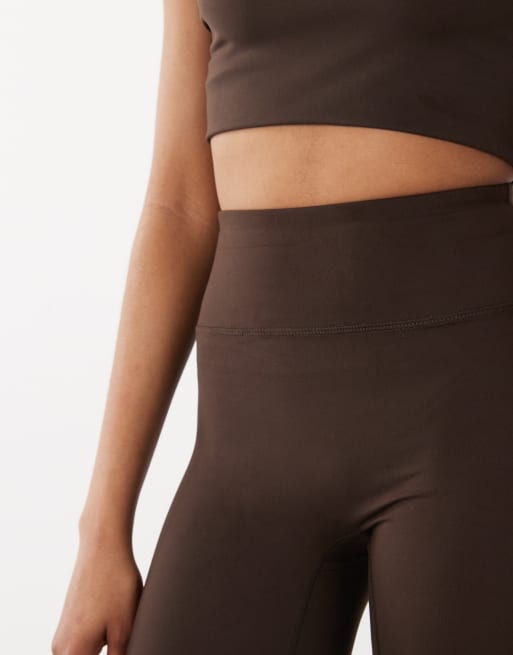 4505 Tall - Icon - Legging de yoga slim en tissu doux à taille haute - Chocolat, 4 de 5