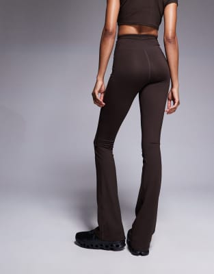 4505 Tall Icon Slim Kick Soft Touch Yoga Legging In Brown