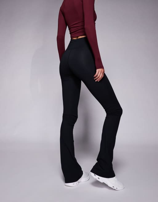 4505 Tall – Icon – Svart, mjuka, smala yogaleggings med omlottmidja och utsvängda ben, 5 av 5