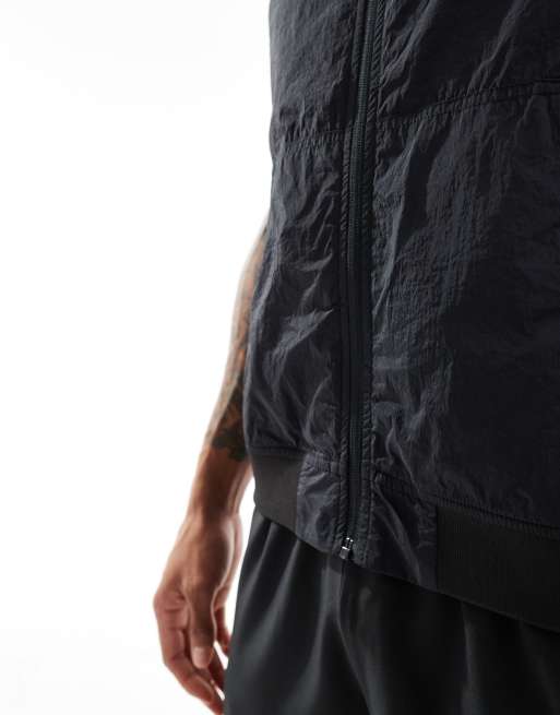4505 thermal zip up performance running vest with zip phone pockets in black , 3 of 4